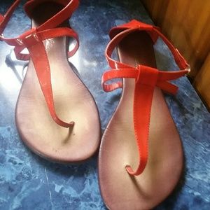 The blossom collection Red flat dress sandel